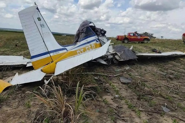 Avião pulverizador cai e piloto morre em João Pinheiro; causas do acidente ainda são desconhecidas