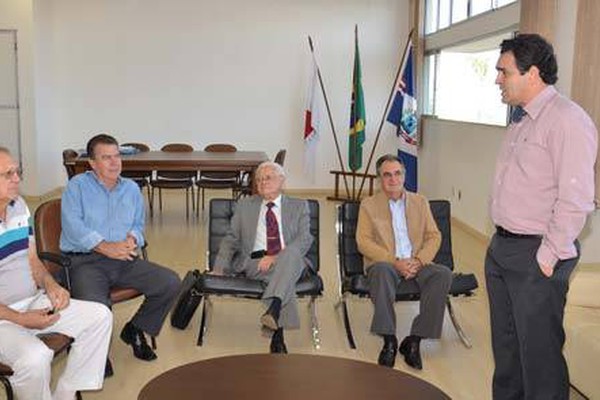 Deputados e ex-prefeitos de Patos de Minas reiteram apoio ao Prefeito Pedro Lucas