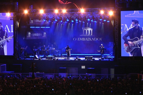Gusttavo Lima canta por 4 horas para o maior público da Fenamilho 2024; veja como foi