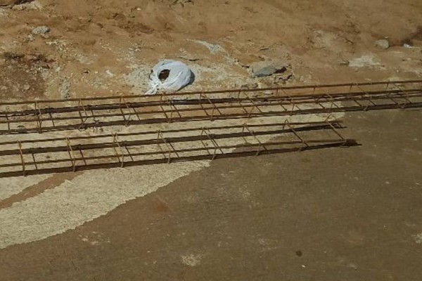 Furto em construção no bairro Caiçaras termina com a prisão de dois homens em Patos de Minas