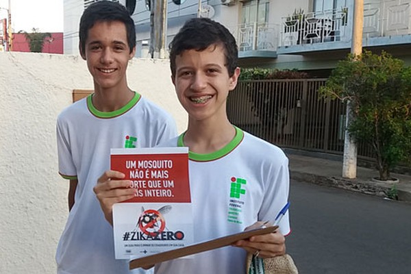 Estudantes do IFTM entram na luta contra o mosquito Aedes Aegypti  em Patos de Minas