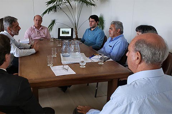 Diretores da Pró-Saúde apresentam balanço da gestão do Hospital São Lucas na Prefeitura