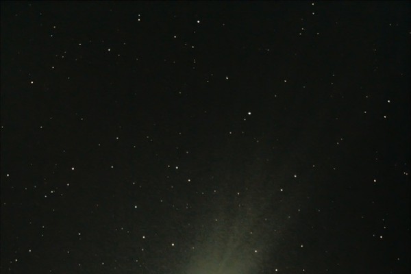 Astrônomo patense registra Cometa Leonard nos céus de Patos de Minas