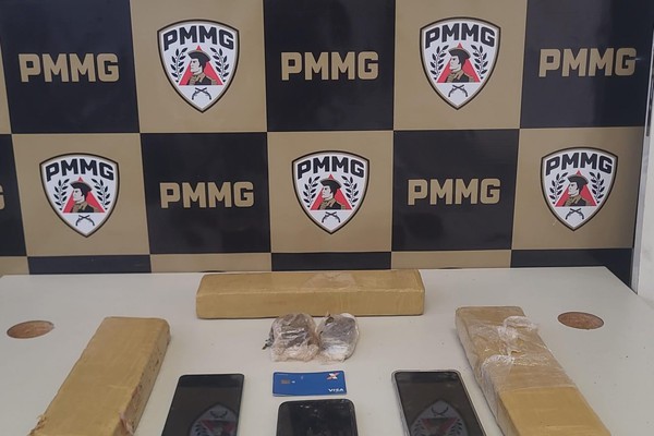 Três pessoas são presas por tráfico de drogas após trocar tiros com a Polícia Militar, em Patrocínio