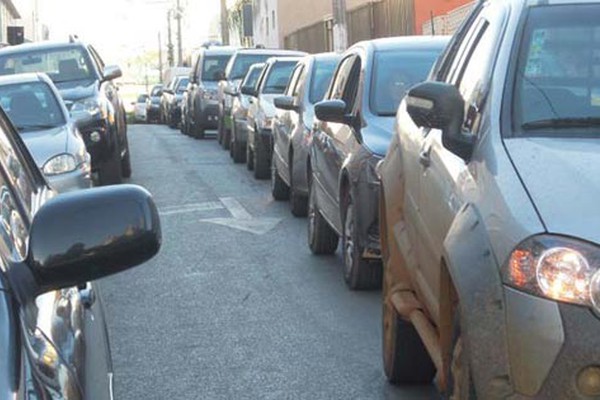 Mais de 27.500 veículos estão em débito com IPVA em Patos de Minas e não podem trafegar