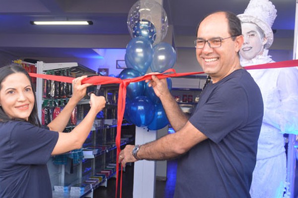 Com muita devoção e rodeada de amigos, nova Coruja Books é inaugurada em Patos de Minas