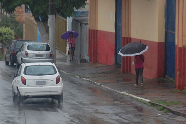 Previsão do tempo marca chuva para todos os dias da semana em Patos de Minas
