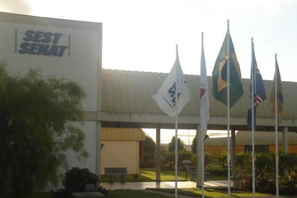 AVISO DE LICITAÇÃO - O SENAT comunica aos interessados que realizará concorrência para locação de salas