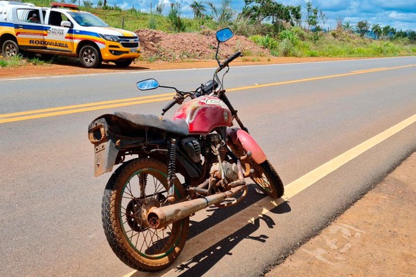 Jovem de 21 anos é preso por receptação ao ser flagrado em motocicleta furtada em Quintinos
