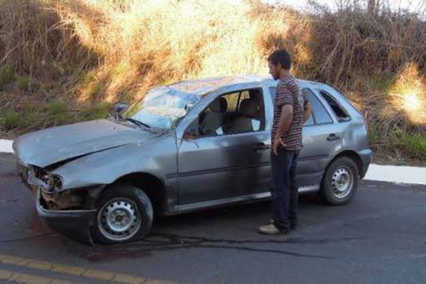 Polícia Rodoviária recupera carreta furtada e prende dois motoristas embriagados