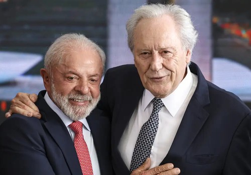 Lewandowski diz que crimes contra o Estado são impassíveis de anistia