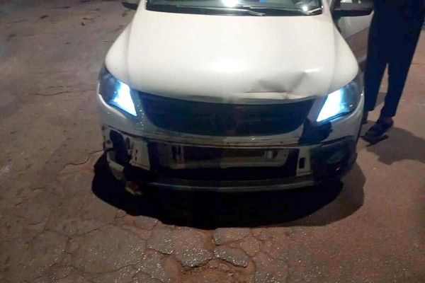 Motorista avança parada e provoca acidente com quatro veículos no bairro Lagoa Grande