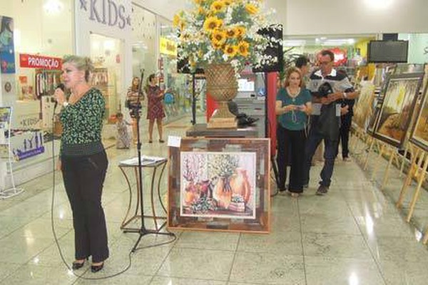 Unart abre exposição que homenageia a Primavera no Pátio Central Shopping
