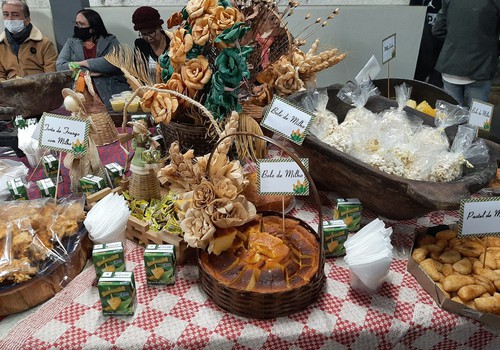 Alunos do CESEC de Patos de Minas realizam Festival de Pratos Típicos com Milho