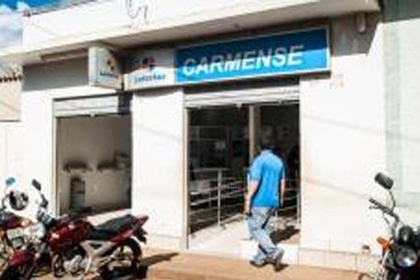 Assaltantes levam mais de R$ 16 mil de agência lotérica em Carmo do Paranaíba