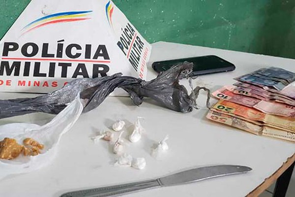 Polícia Militar prende dois suspeitos após encontrar crack e cocaína em casa no Alto da Colina