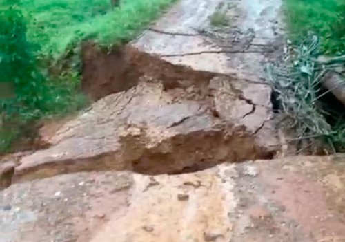 São Gotardo registra 150 mm de chuvas em apenas nove horas e contabiliza estragos e prejuízos