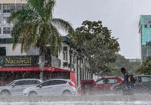 Frente fria leva chuva ao Centro-Oeste e parte do Norte do país