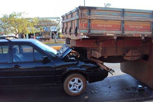 Polícia Militar registra cinco acidentes de trânsito em um único dia em Patos de Minas