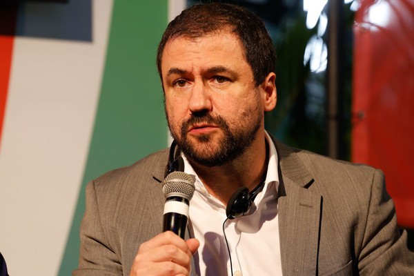 Secretário fala sobre meios para fiscalizar ambiente digital que o Brasil já possui