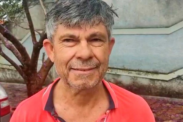 Morador que teve residência alagada no bairro Vila Rosa presenciou cheias em 1982 e em 1992