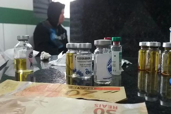 Polícia Militar prende paulista com grande quantidade de anabolizantes e drogas