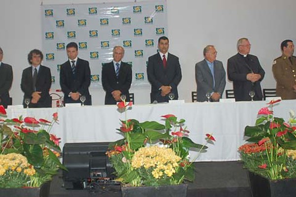 Associação Comercial e Industrial de Patos de Minas dá posse à nova mesa diretora
