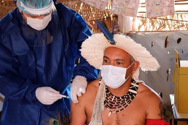 Indígenas da tribo Xucuru-Kariri são vacinados contra a Covid-19 em Presidente Olegário