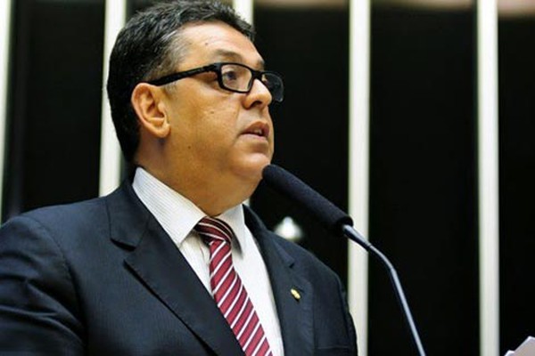 Justiça condena ex-deputado José Humberto por improbidade e suspende direitos políticos