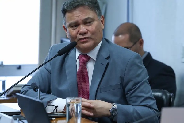 Classificação de facções como terroristas pelos EUA ameaça soberania