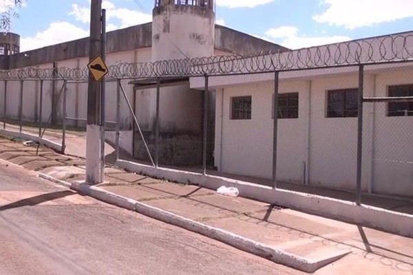 Quatro detentos são presos no telhado ao tentarem fugir de Penitenciária de Carmo do Paranaíba