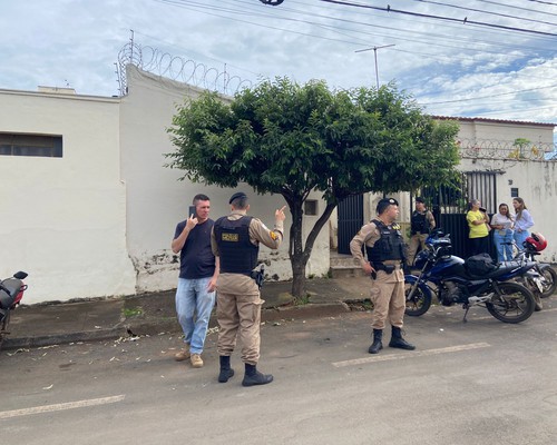 Idosa de 83 anos é encontrada morta dentro de casa toda revirada no bairro Santa Terezinha