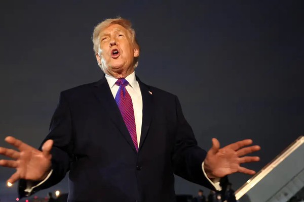 EUA suspendem ataques a usinas; Irã diz que Trump recuou após ameaças