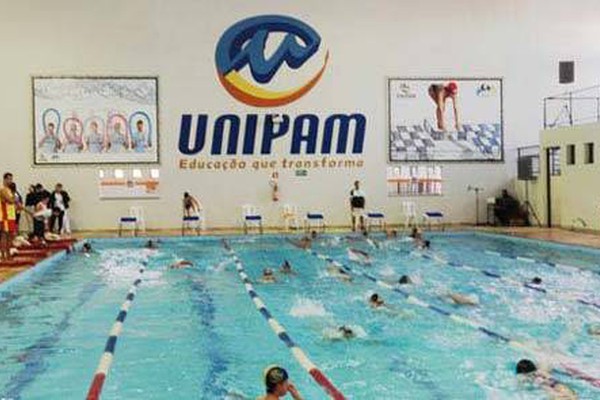 Maratona Aquática do UNIPAM terá 4 horas de natação sem intervalo