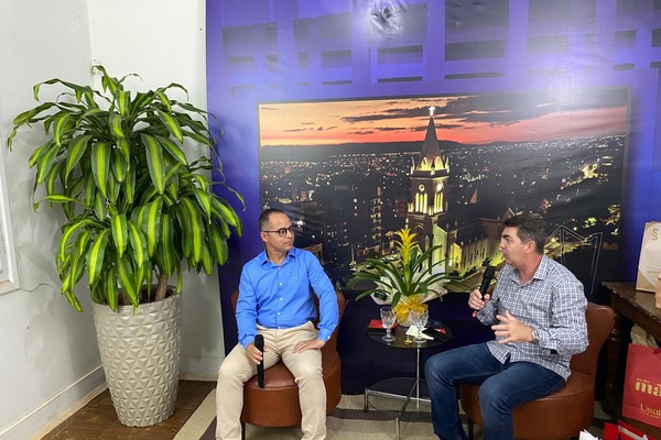 Patos Hoje conversa com gerente de negócios do Sicoob Credicopa; veja ao vivo