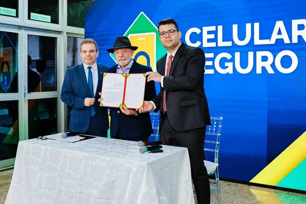 Lula cria plataforma para coibir roubos de celulares e vendas ilegais