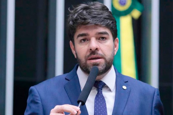 PL aguarda decisão do Republicanos sobre Cleitinho e reafirma aliança para disputa em Minas Gerais