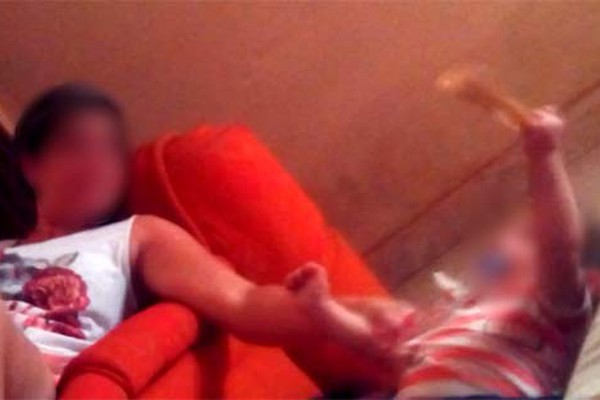 Pai grava vídeo para denunciar maus tratos a bebê de apenas 9 meses em Patos de Minas