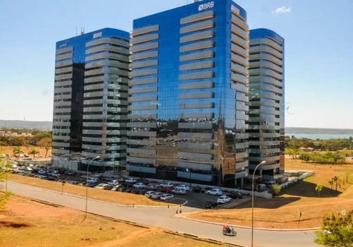 Justiça afasta temporariamente presidente e diretor do BRB