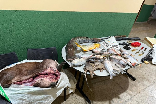 Polícia de Meio Ambiente apreende armas, munições e mais de 70 quilos de pescado irregular em operações na região