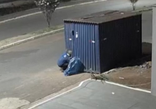 Câmera flagra homem arrombando contêiner e furtando ferramentas e fios em Patos de Minas; veja