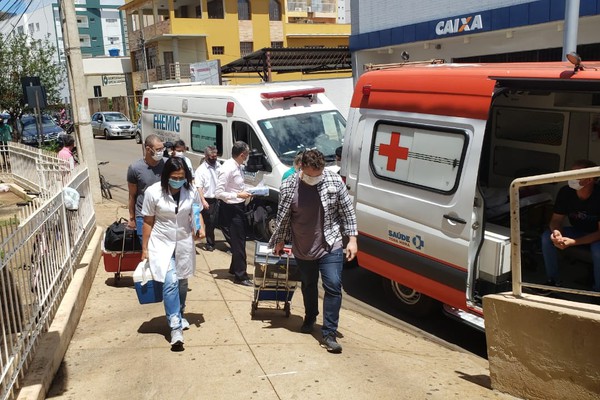 Equipe do MG Transplantes chega a Patos de Minas para retirar órgãos de jovem baleado em boate