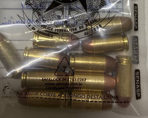 Jovem de 23 anos é preso com carregador e munições de calibre .40 após desacatar ordens policiais em Presidente Olegário