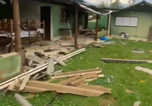 Chuvas ajudam a amenizar o calor, mas causam estragos em Patos de Minas e na região