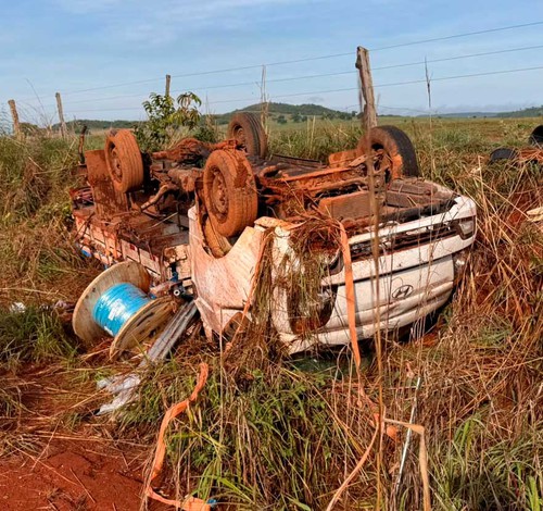 Passageiro de 58 anos morre em acidente com veículo utilitário na MG-188, em Guarda-Mor