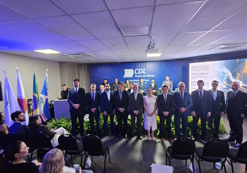 Rodrigo de Melo Faria assume a presidência da CDL Patos de Minas para o triênio 2026/2028