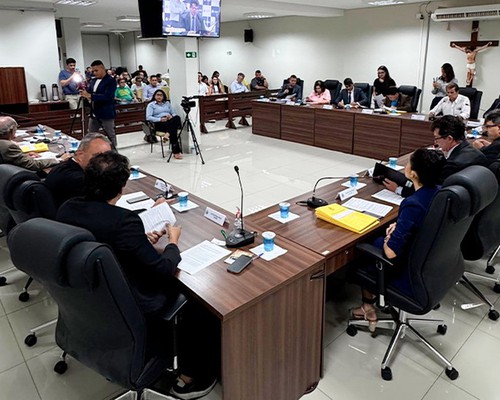 Vereadores voltam atrás e Presidente da Câmara arquiva pedido de CPI da Saúde