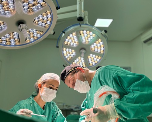 Patos de Minas realiza a primeira cirurgia de mastectomia radical com reconstrução mamária