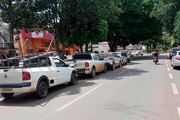 Acidente na avenida Paracatu danifica cinco veículos, mas não deixa feridos