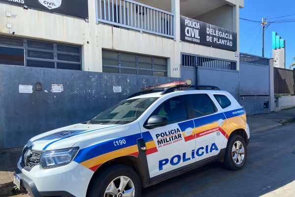 Recepcionista é presa por aplicar golpe em idosa durante atendimento em clínica de Patos de Minas